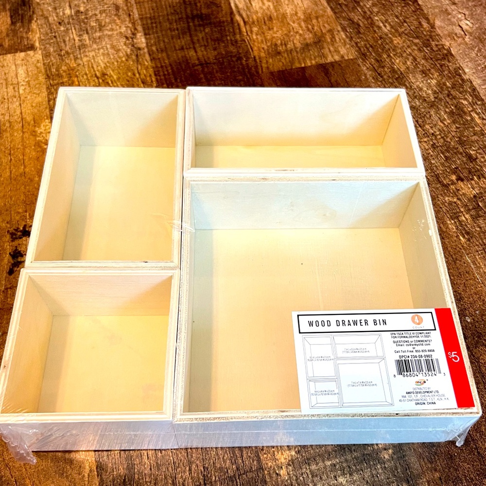 Storage container